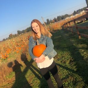 Meet your Posher, Noelle